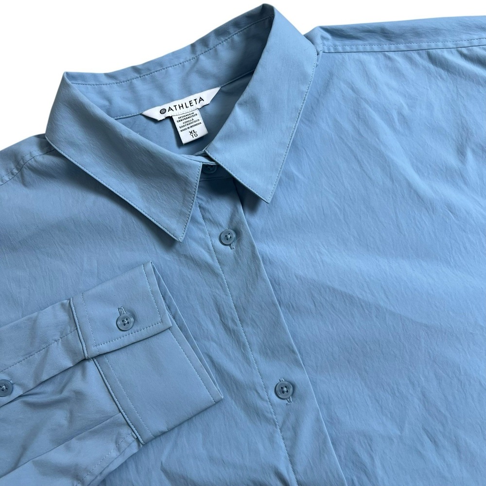 Athleta Womens XL Blue Performance Poplin Top Button Up Long Sleeve #882549
